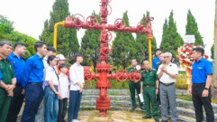 Hành trình của những người tìm lửa và giữ lửa về 