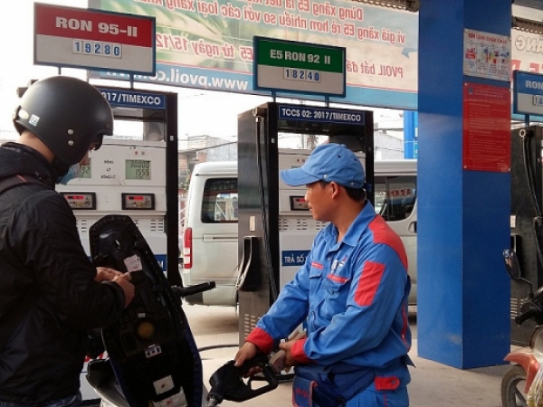 PVOIL: Chính thức bán xăng E5 RON 92 thay thế hoàn toàn RON 92